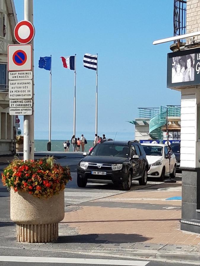 Petit studio vue mer 50m de la plage Malo Eksteriør bilde